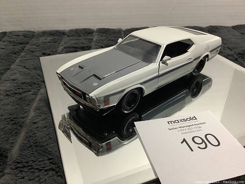 Lot #190 (1 of 4)