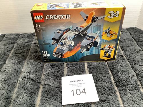 Lot #104 (1 of 4)