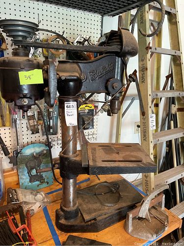 Lot #685 (1 of 14)