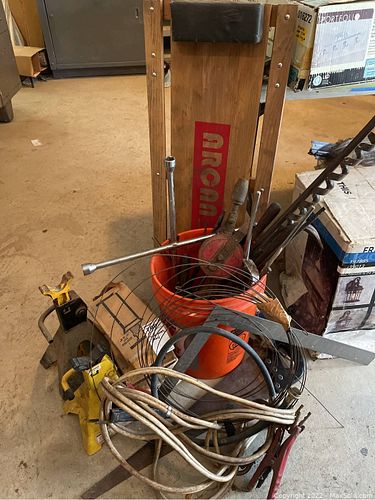 Lot #700 (1 of 9)
