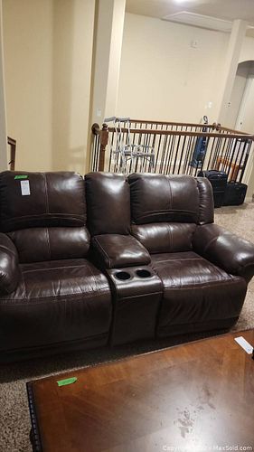 Lot #115 (1 of 9)