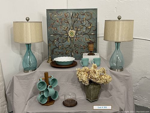 Lot #301 (1 of 14)