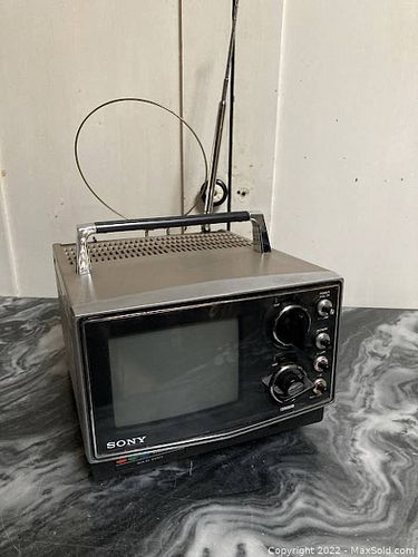 Lot #32 (1 of 5)