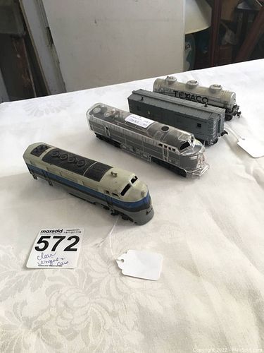 Lot #572 (1 of 13)