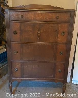 Lot #27 (1 of 3)