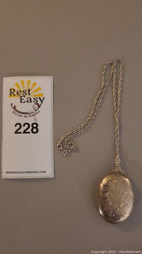 Lot #228 (1 of 9)