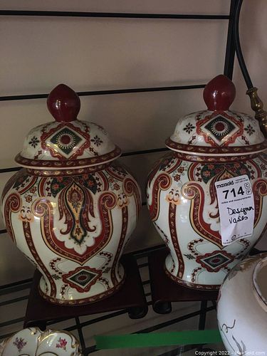 Lot #714 (1 of 8)