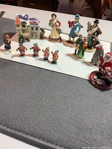 Lot #112 (1 of 8)