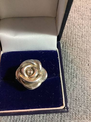 Lot #32 (1 of 7)