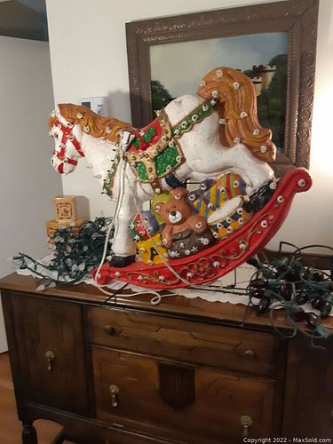 Lot #104 (1 of 8)