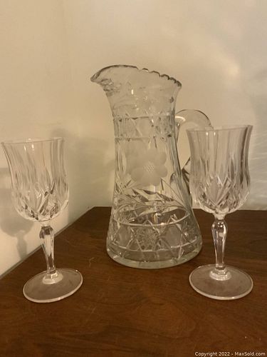 Lot #305 (1 of 4)