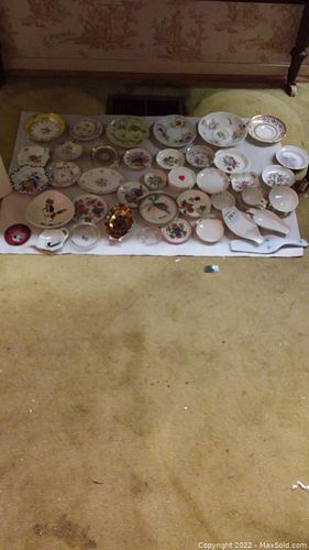 Lot #261 (1 of 6)