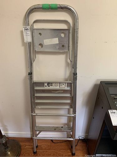 Lot #395 (1 of 5)
