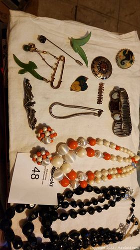 Lot #48 (1 of 6)