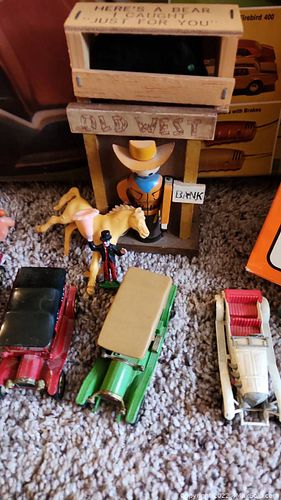 Lot #126 (1 of 7)