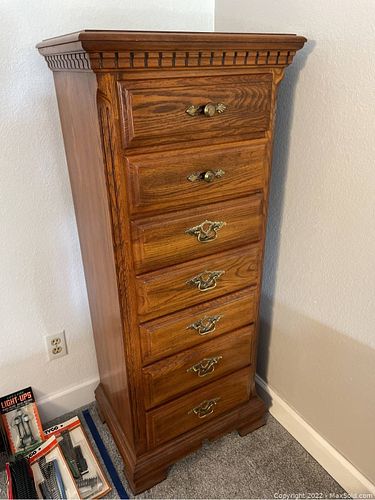Lot #506 (1 of 8)