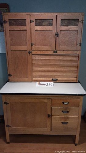 Lot #226 (1 of 12)