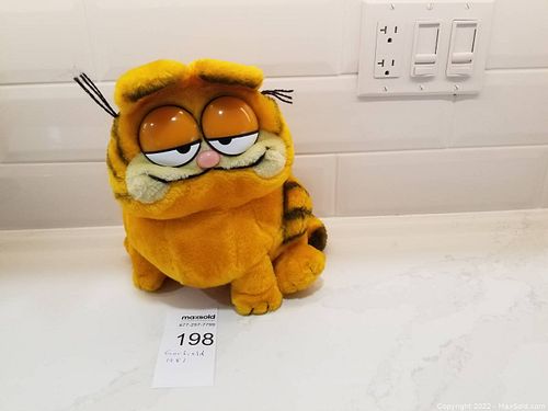 Lot #198 (1 of 7)