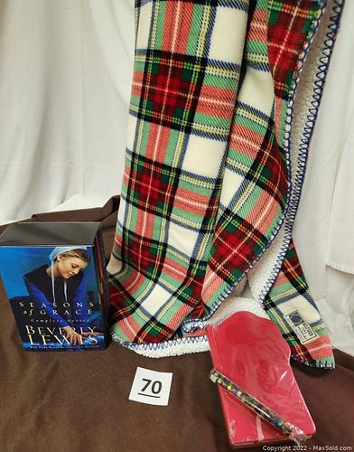 Lot #70 (1 of 6)