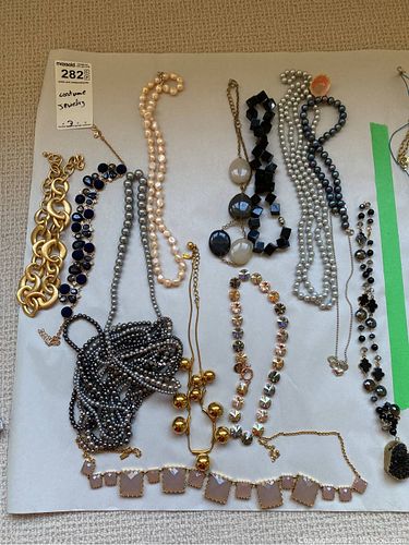 Lot #282 (1 of 9)