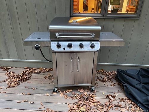 Lot #24 (1 of 8)
