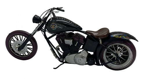 Lot #113 (1 of 4)