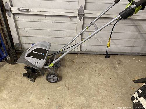 Lot #7 (1 of 4)