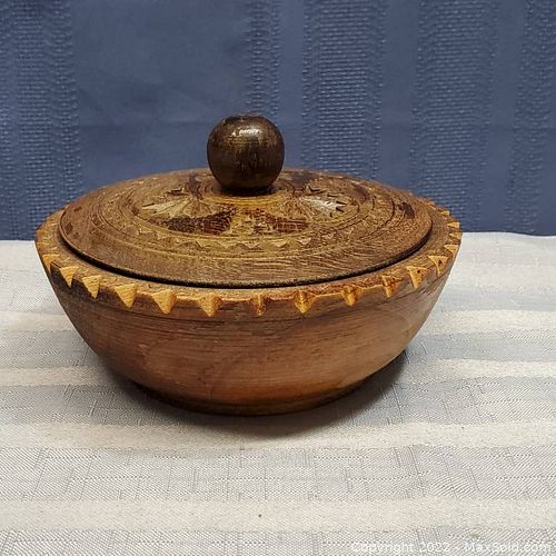 Lot #266 (1 of 7)