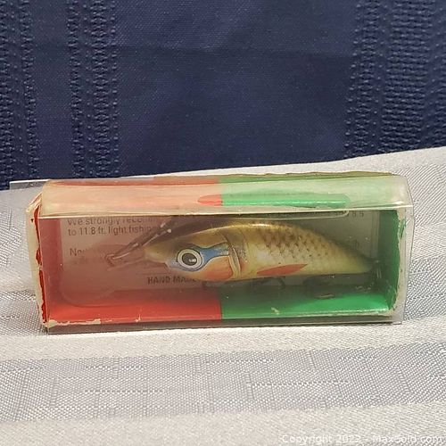 Hand Made The Original Wobbler fishing Lure in Package (1 of 7)