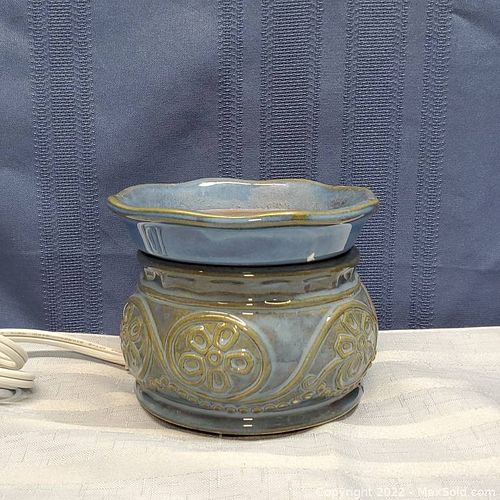 Lot #230 (1 of 4)