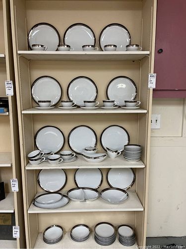 Lot #895 (1 of 10)