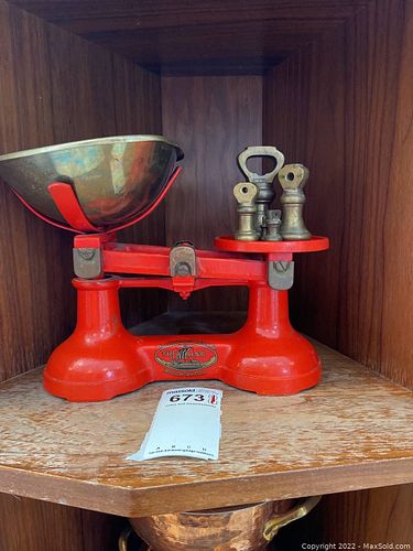 Lot #673 (1 of 9)