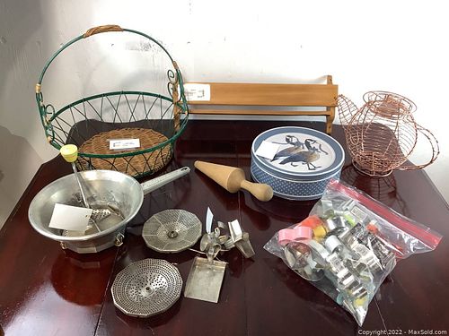 Lot #35 (1 of 10)