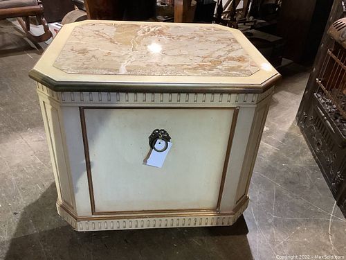 Lot #47 (1 of 8)