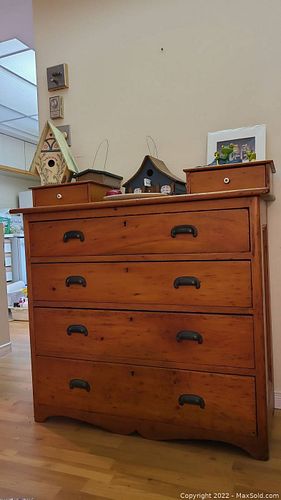 Lot #665 (1 of 11)