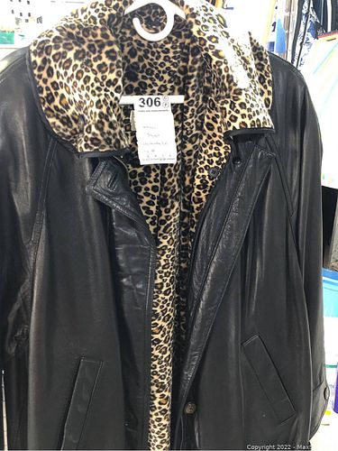 Lot #306 (1 of 9)