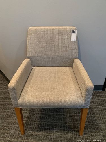 Lot #832 (1 of 12)