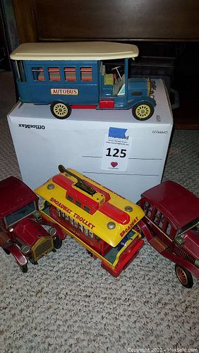 Lot #125 (1 of 11)