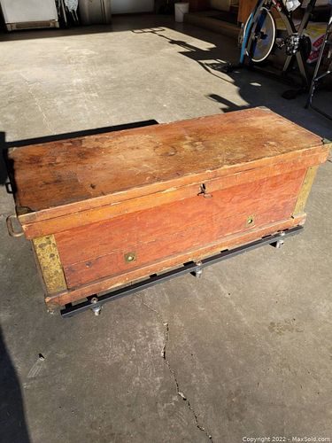 Lot #107 (1 of 9)