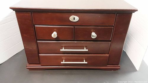 Lot #13 (1 of 5)
