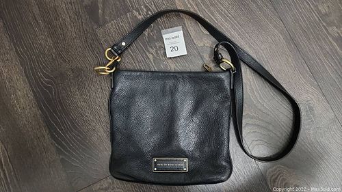 Lot #20 (1 of 8)