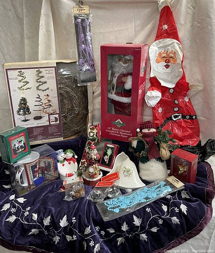 Lot #33 (1 of 8)