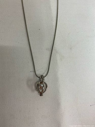 Lot #15 (1 of 4)
