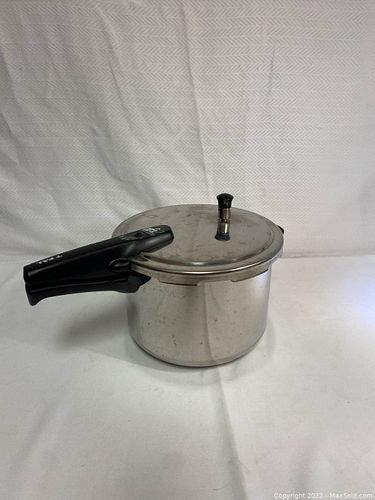 Lot #23 (1 of 6)