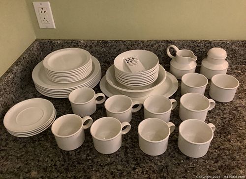 Lot #237 (1 of 15)