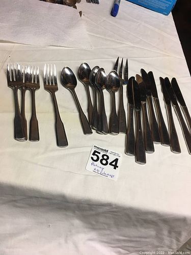 Lot #584 (1 of 9)