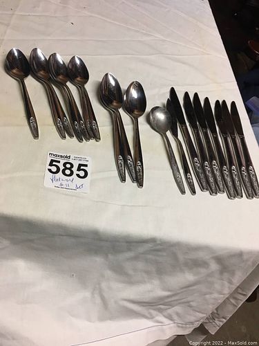 Lot #585 (1 of 11)