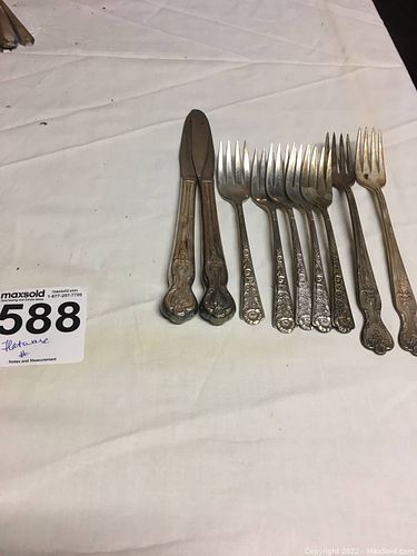 Lot #588 (1 of 11)