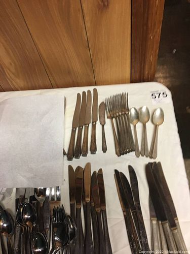 Lot #575 (1 of 12)