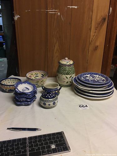 Lot #664 (1 of 15)